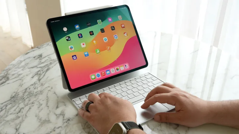 iPad Pro vs. Laptop: 7 Work Scenarios Where the Tablet Actually Wins (And 3 Where It Doesn't)
